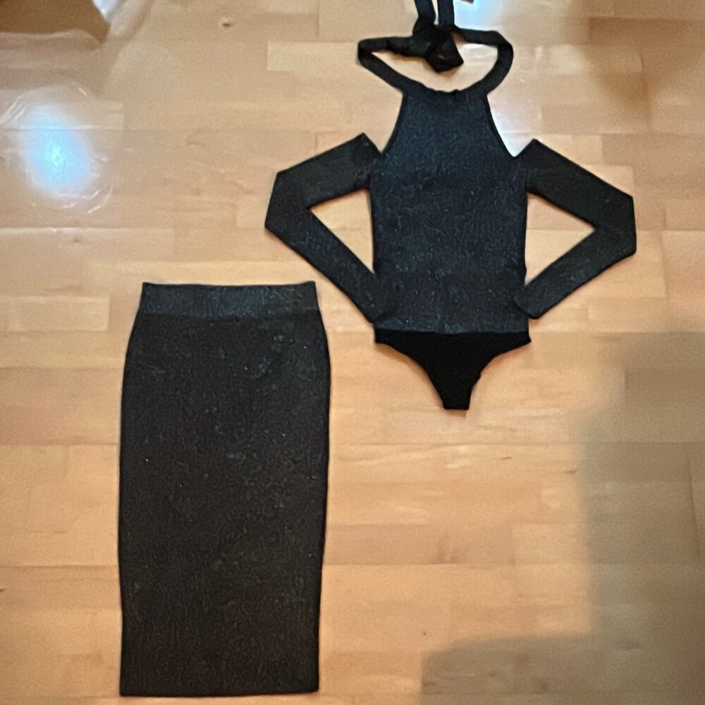 CUSHINIE ET OCHS Black Glitter Cold Shoulder Halter Bodysuit Midi Skirt SET
